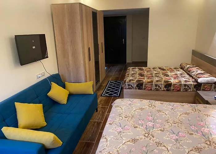 Florenza Compound Szálloda